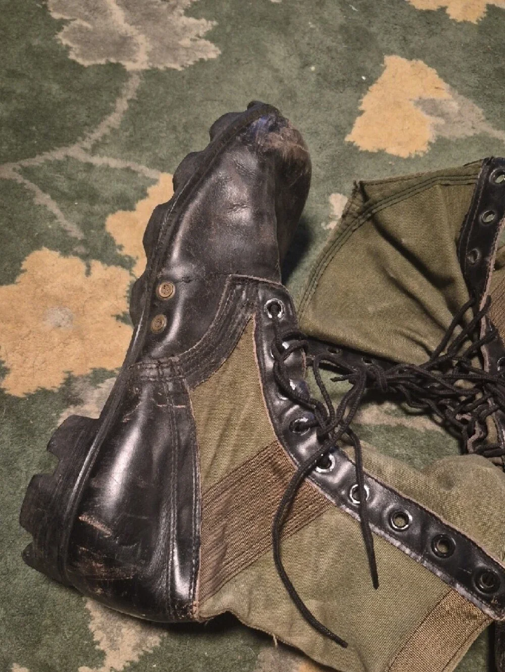 Men's Olive Green and Black Lace-Up Combat Boots